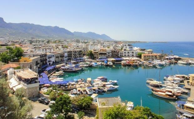 Kyrenia British Harbour Szálloda Kerínia